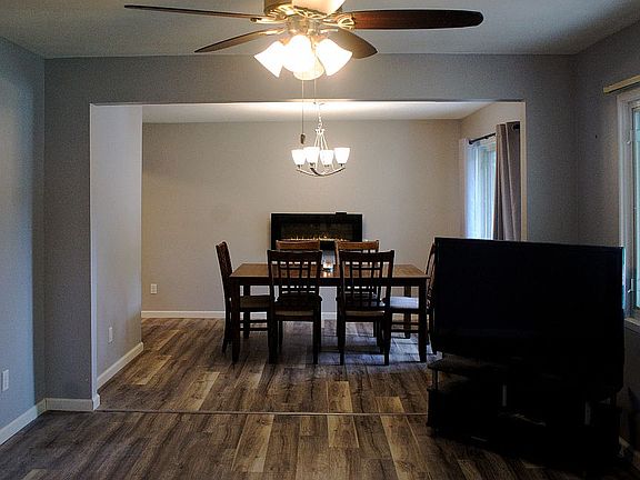4th image of 2031 Schuyler Dr