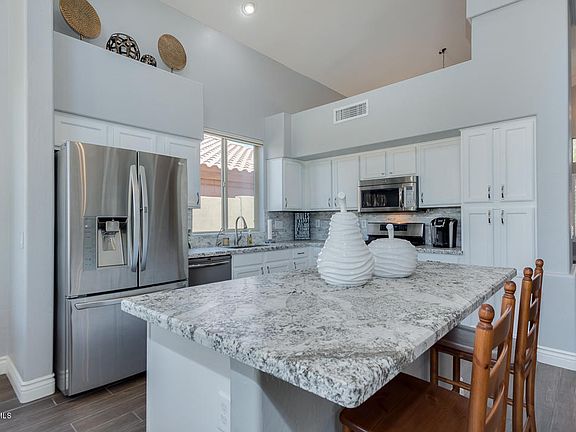2nd image of 10447 E Acoma Dr