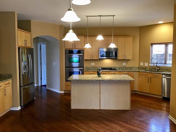 5th image of 6100 Oakmont Ln