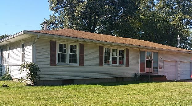 1st image of 530 Park Ln
