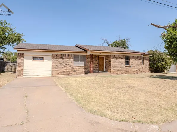 105 E Maple St, Holliday, TX 76366