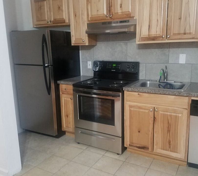 1st image of 3332 Nicollet Ave APT 107