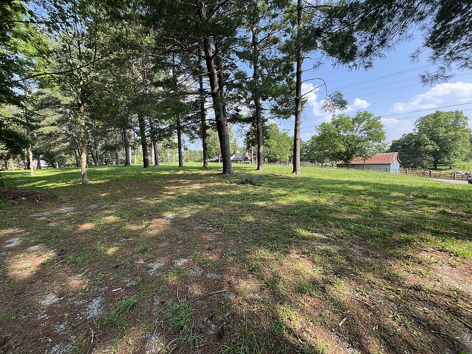 2nd image of 986 Alford Rd