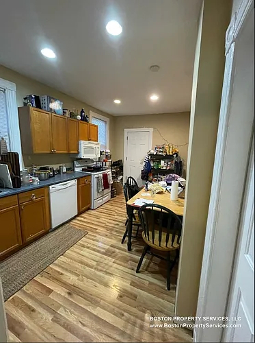 6 Shepherd Ave #2 Photo 1