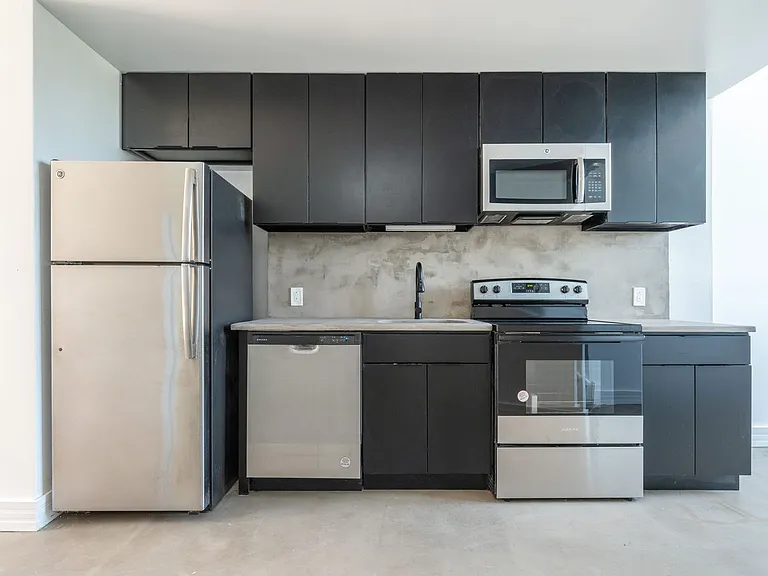 3003 Glenwood — Photo 142