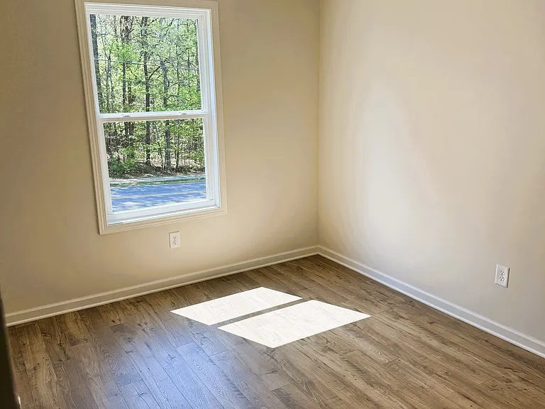 241 Perimeter Rd — Photo 14