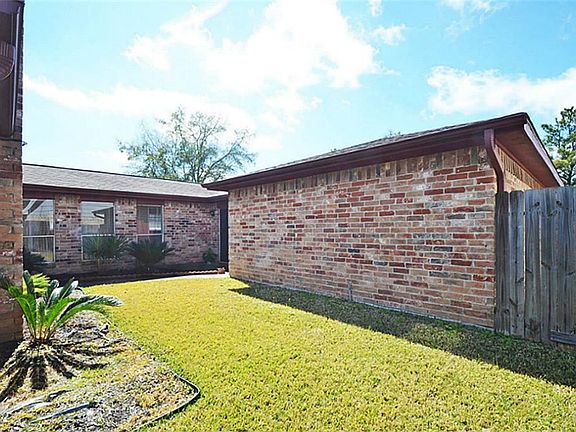 This home boasts of a 2 car garage!