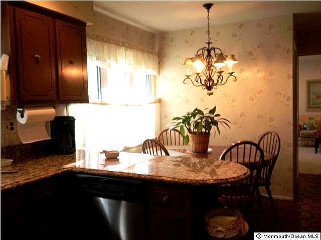 2nd image of 28 Duncan Drive