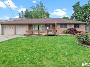 409 W Illinois St, New Berlin, IL 62670