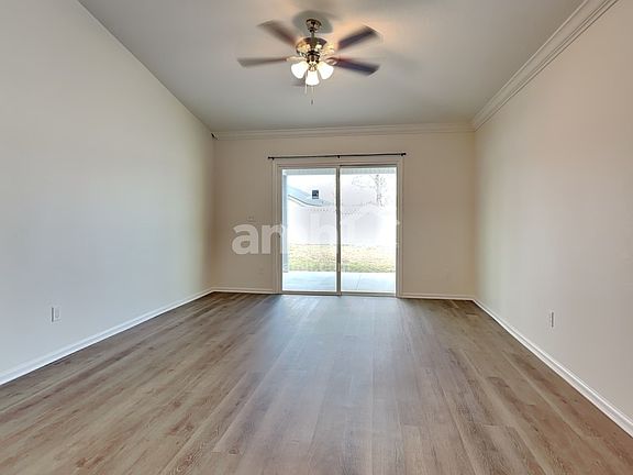 5th image of 636 Glendale Ln