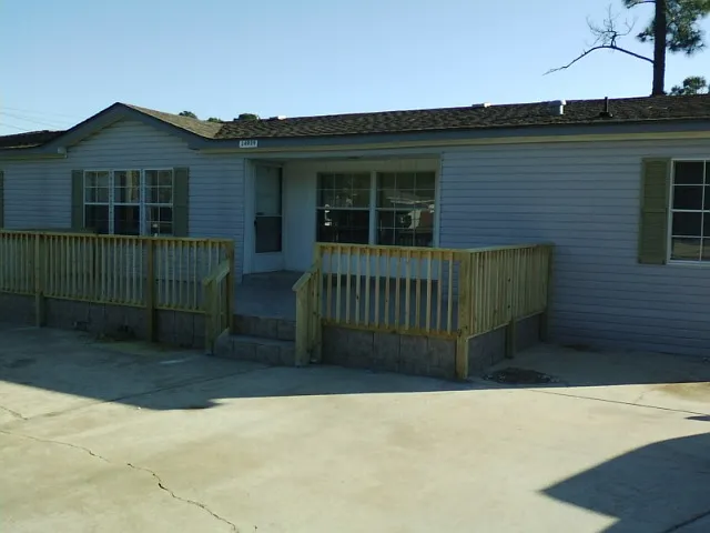 14939 Angela Dr — Photo 2
