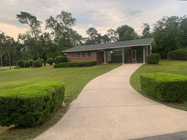 2023 E Indian Head Dr, Tallahassee, FL 32301