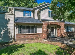 3035 N Malinda Dr, Fayetteville, AR 72703