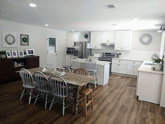 kitchen/dining