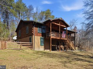 5276 Free State Rd, Marshall, VA 20115