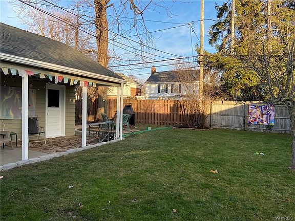 3rd image of 55 Pickford Ave