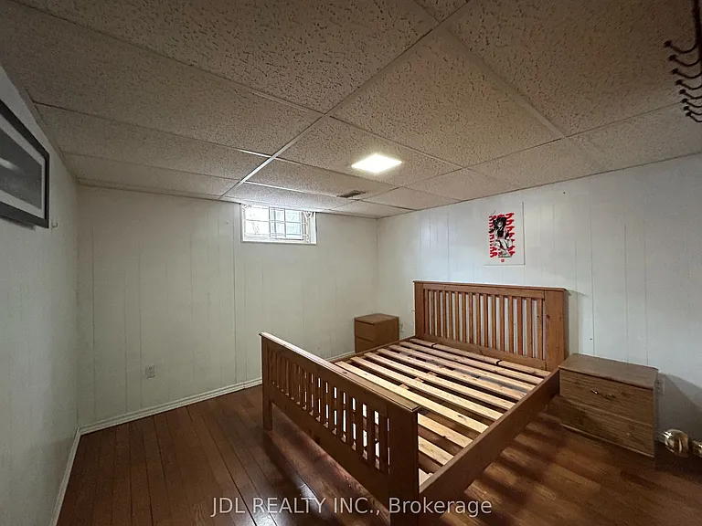 8 Highwood Ave #BASEMENT — Photo 5