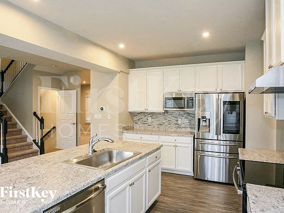 3rd image of 7264 Sheaf Ct