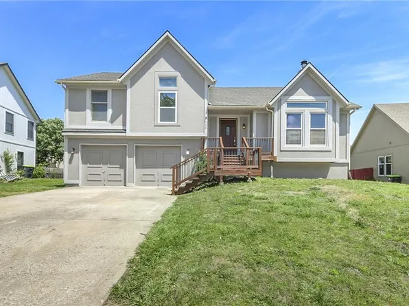 146 W Colleen Dr, Gardner, KS 66030