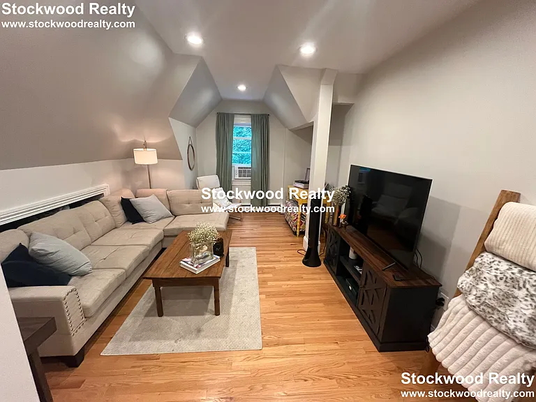 90 Lyndhurst St #5 — Photo 43