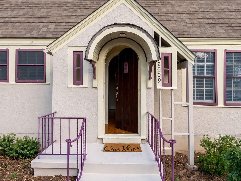 1st image of 2009 Travis Heights Blvd