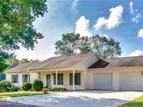 268 Dockery Rd, Purlear, NC 28665