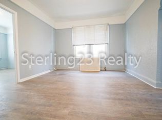 20-44 46th St #2A, Astoria, NY 11105