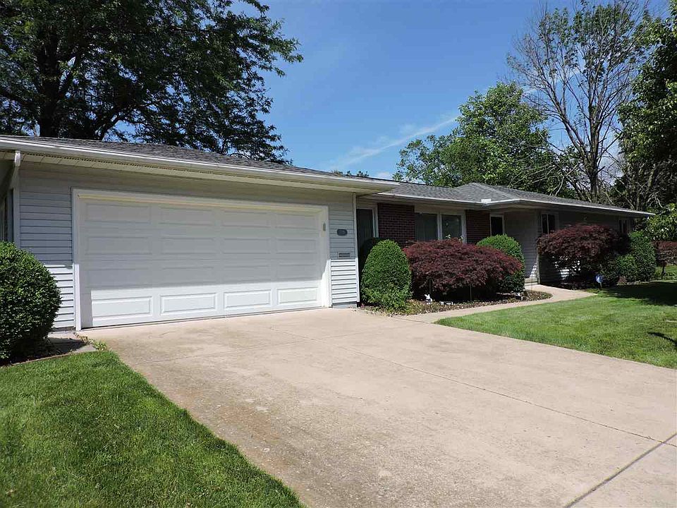 1st image of 7121 N Manning Dr