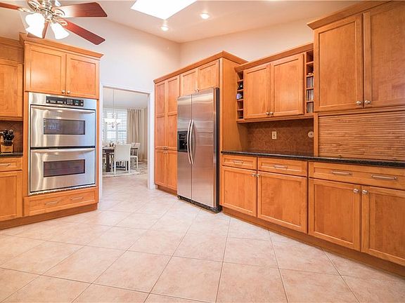 4th image of 1059 Sable Ct NE