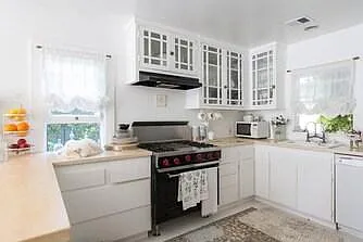 925 Venezia Ave — Photo 17
