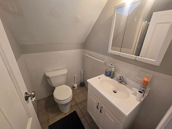 5th image of 86 Summer St #2