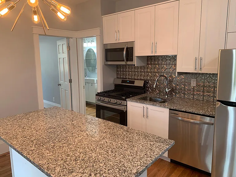 1203 Washington St NE #2 — Photo 3