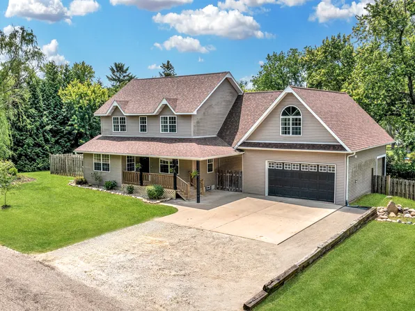 402 Lincoln St, Seatonville, IL 61359