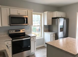 1107 S 7th St #4820, Wilmington, NC 28401