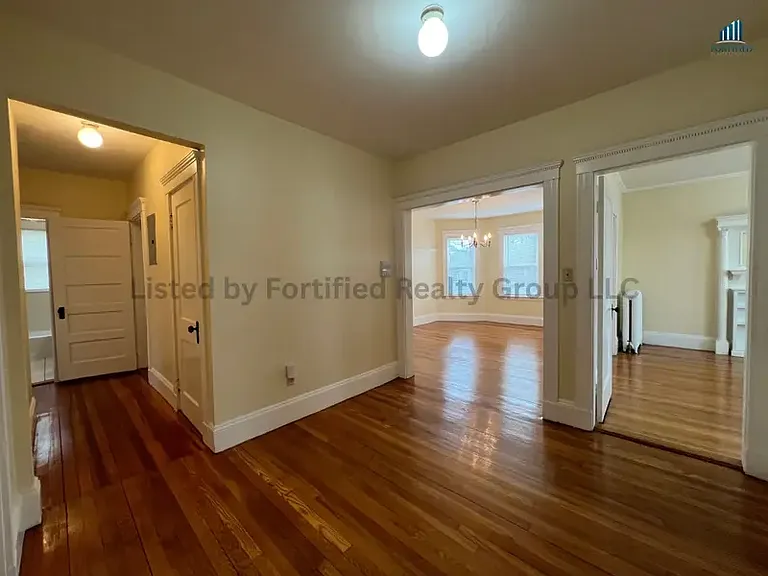 142 Washington St #3 — Photo 5