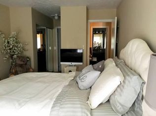 14317 Bridle Trl, Strongsville, OH 44136