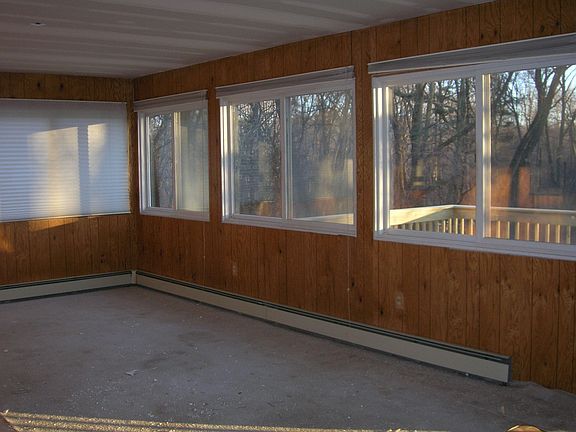 Family Rm, Plenty of Light