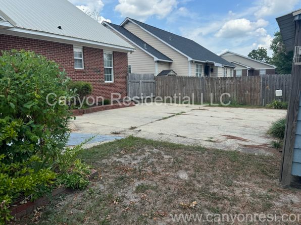 5348 Miranda Dr, Hope Mills, NC 28348