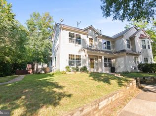 805 Dunloring Ct, Upper Marlboro, MD 20774