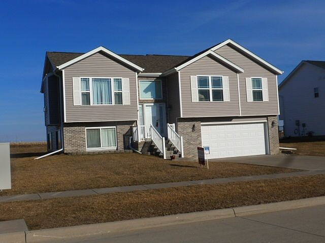 1st image of 250 N Sunset Dr