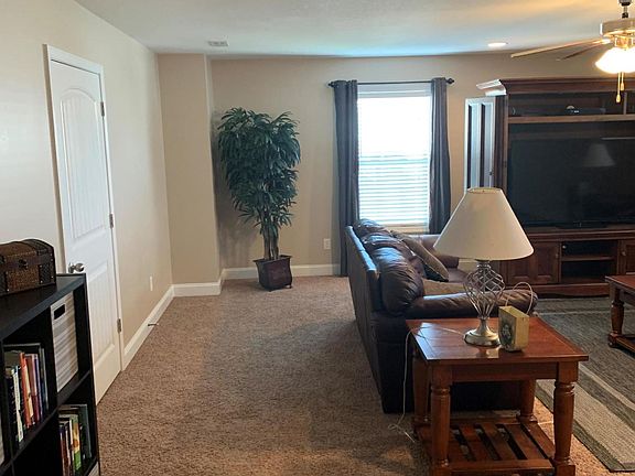 5th image of 6325 McMillan Creek Dr