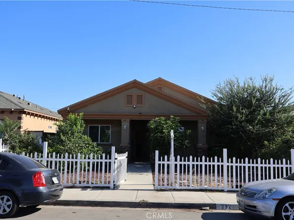 232 W 11th St, Perris, CA 92570