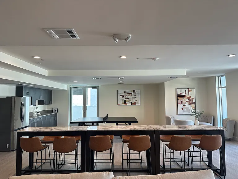 168 S Monterey St #422 — Photo 15