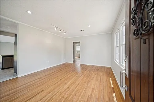 1417 S Quebec Ave Photo 1