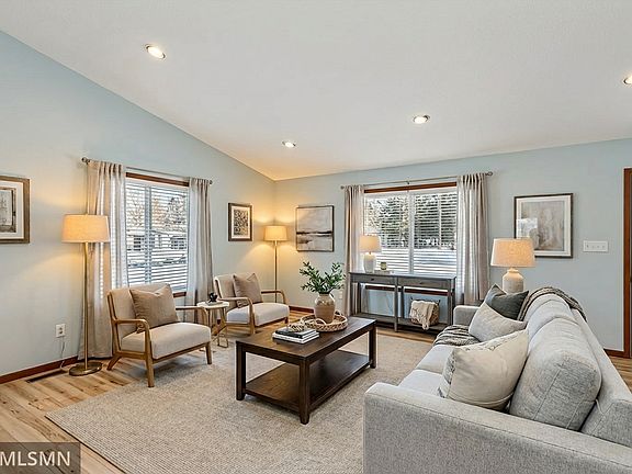 5th image of 616 3rd St SW