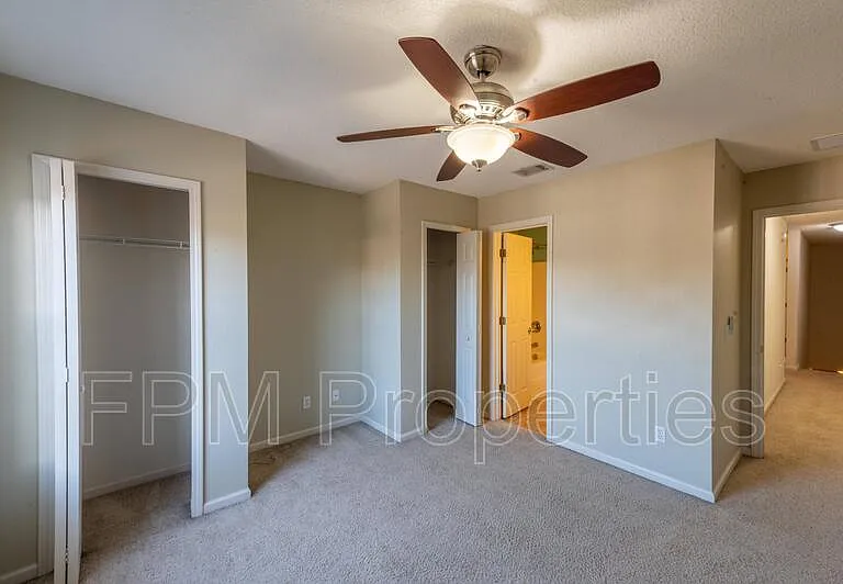 807 Scrub Jay Dr — Photo 31