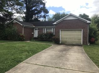 607 4th St, Lawrenceburg, TN 38464