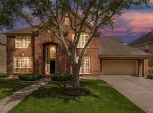 2805 Raven Ridge Dr, Pearland, TX 77584