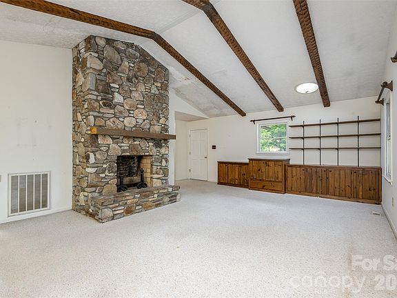 4th image of 102 Valley Vista Dr