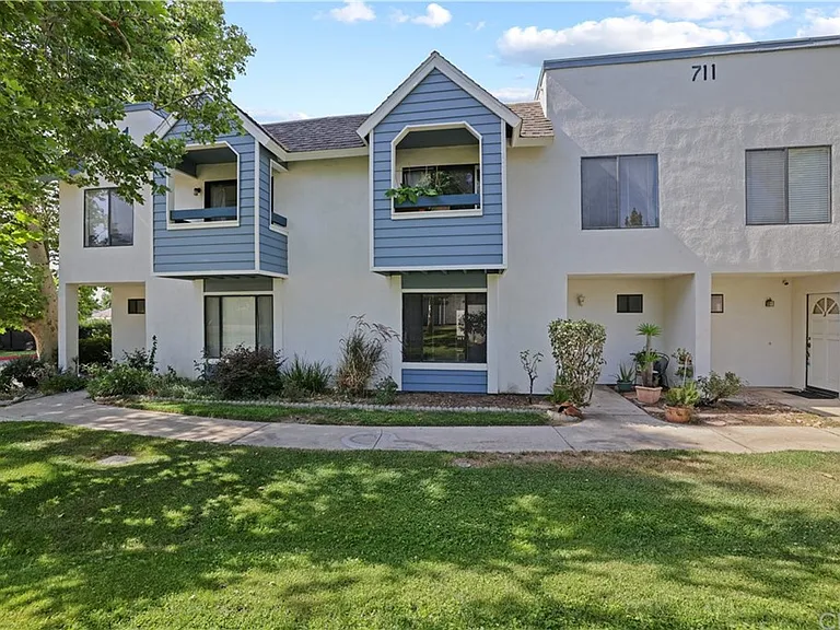 711 Church Pl #2 — Photo 95